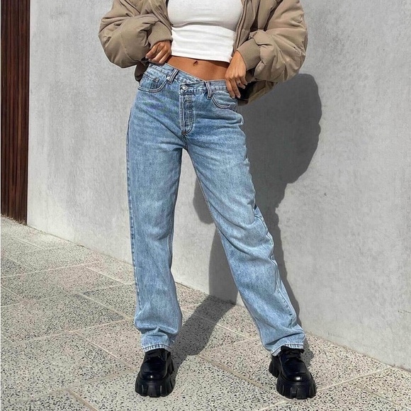 Princess Polly Holly Asymmetric Straight Leg Jean - Picture 10 of 11